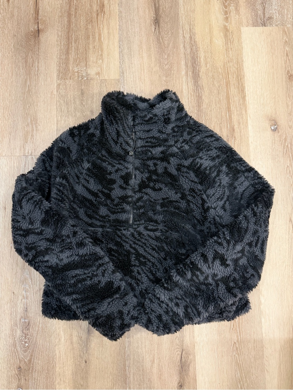 Lululemon Scuba Oversized Crop Fleece Funnel Neck- Black Zebra Print!
